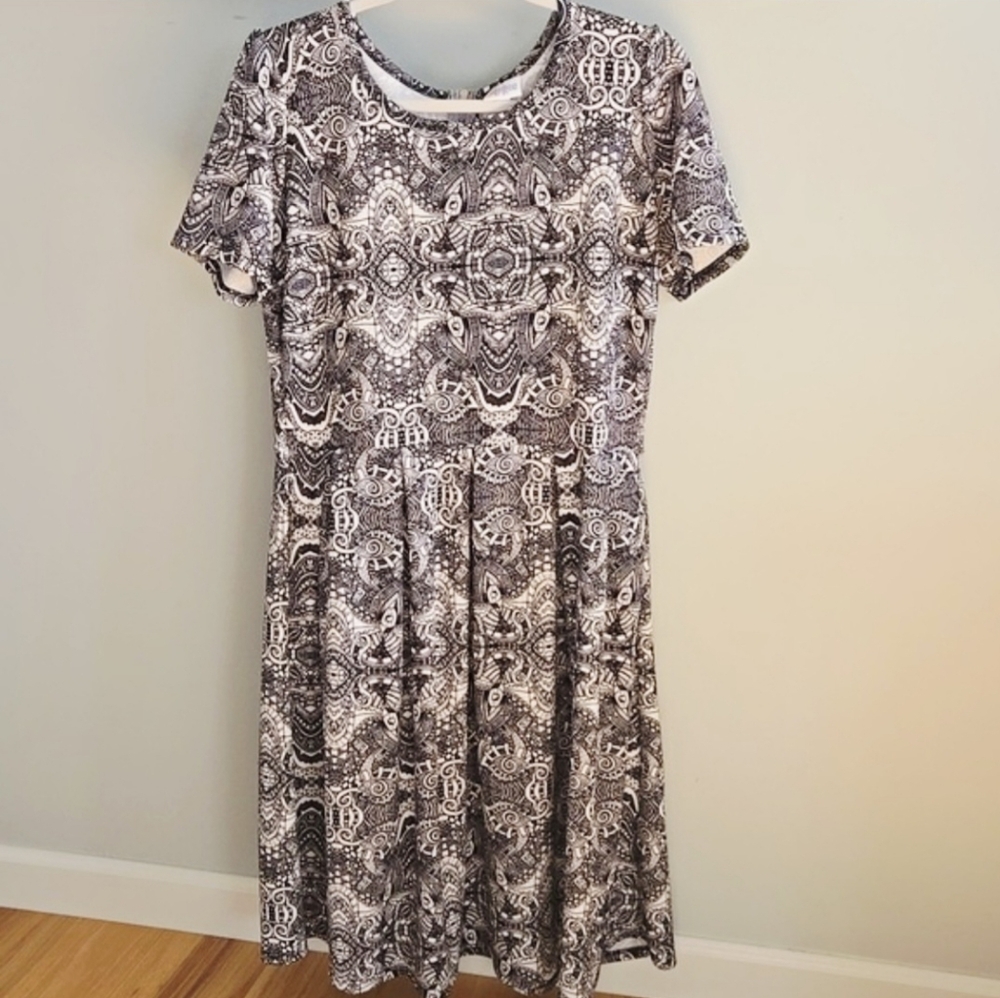 LuLaRoe Black and White Geometric Print Midi Dress Size XL
